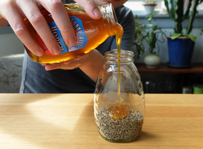 Lavender Honey - Pouring the Honey